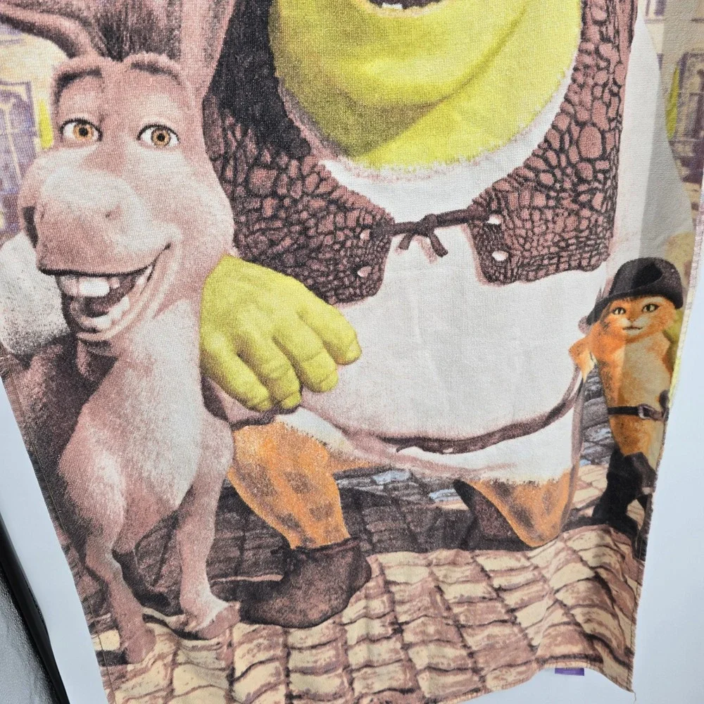 DreamWorks Shrek the Third Beach Towel Shrek Donkey Puss‎ in Boots Vintage 2006